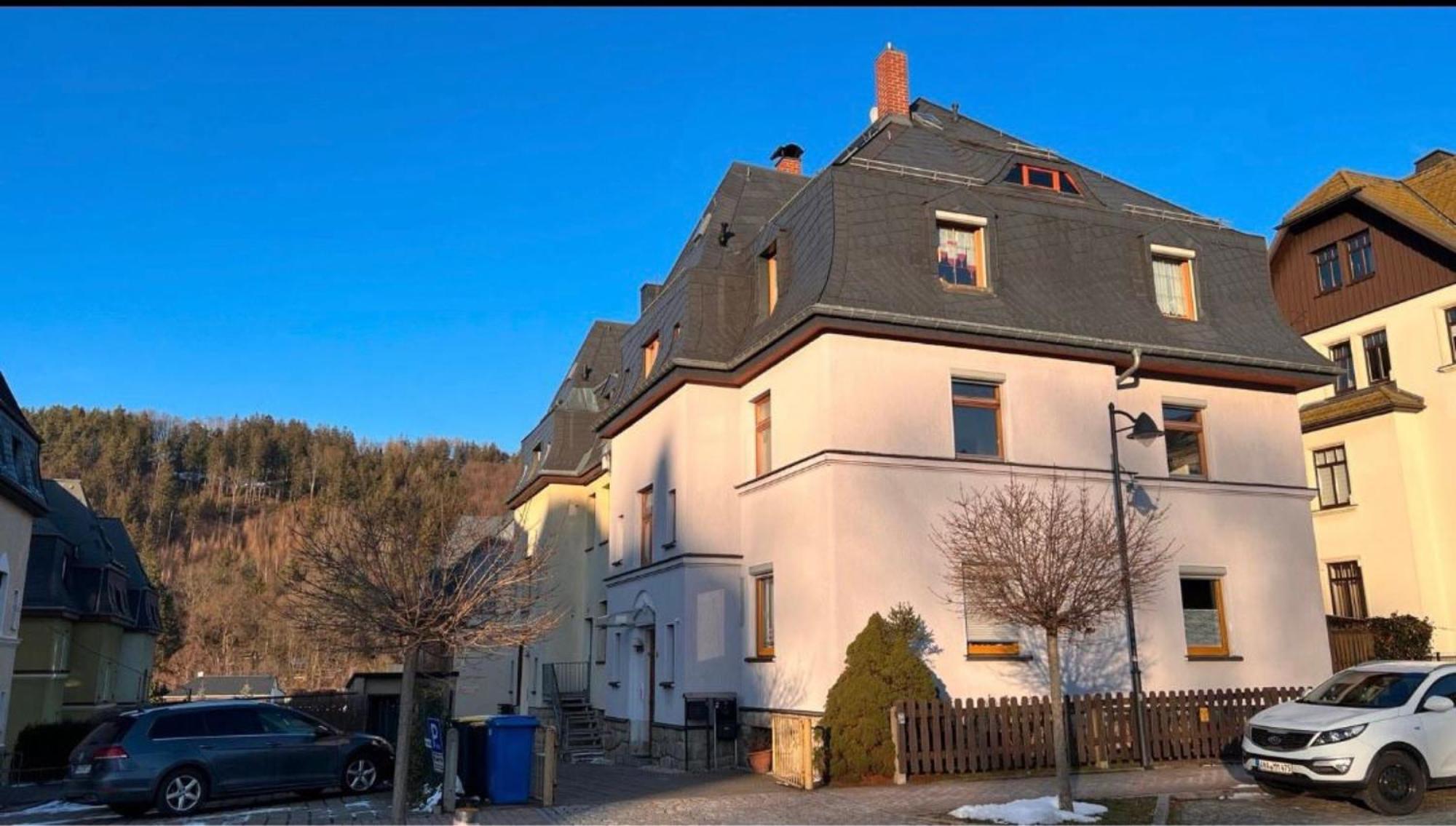 Stilvolles City-Apartment I Netflix I Wlan L Stellplatz I Zentral Schwarzenberg  Eksteriør billede